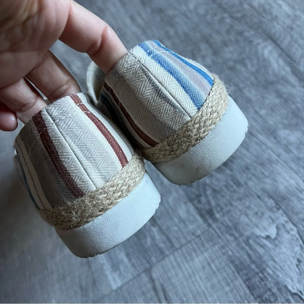 BOBS Flexpadrille River Stroll Espadrilles Size 7